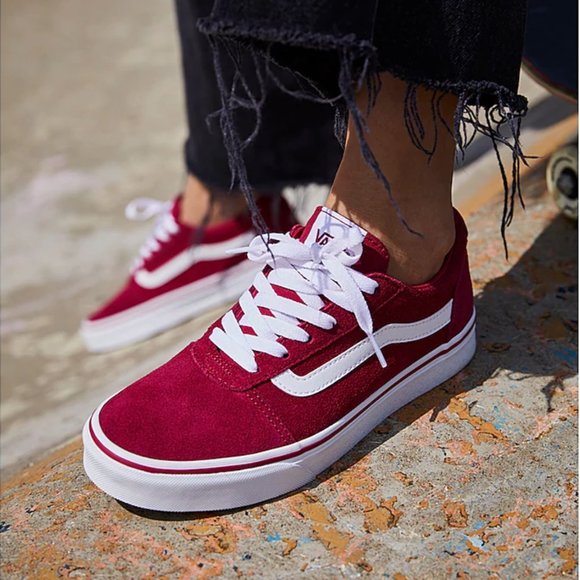VANS Ward Lo Maroon Sneaker - Picture 1 of 4